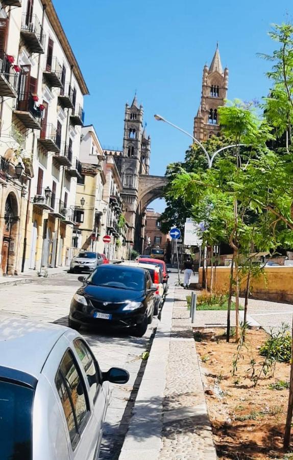 شقة A Due Passi Dalla Cattedrale باليرمو المظهر الخارجي الصورة